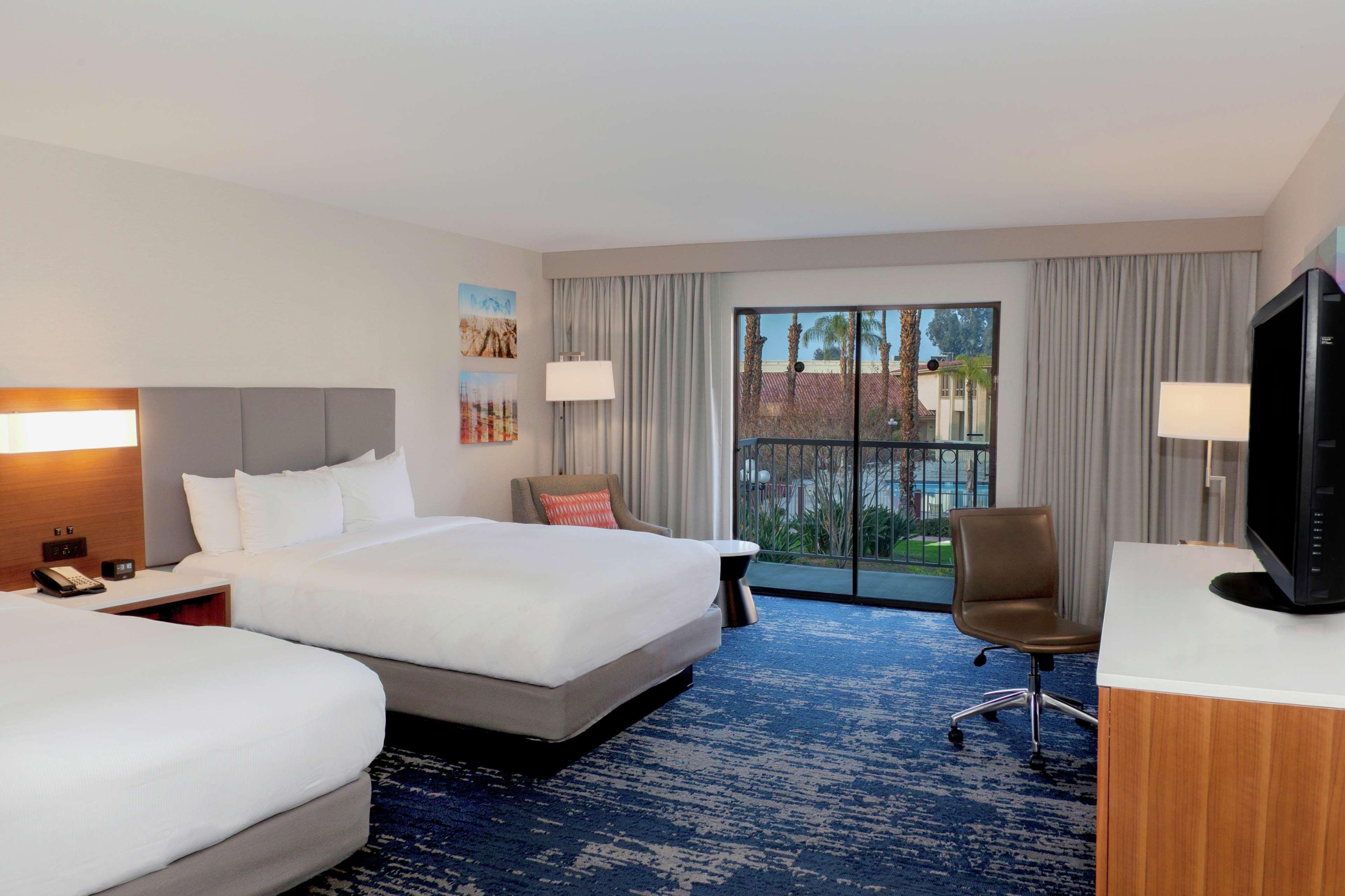 Doubletree By Hilton Bakersfield Hotel Luaran gambar
